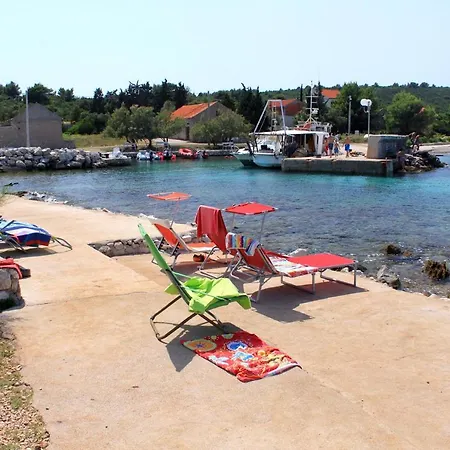 By The Sea Susica, - 3462